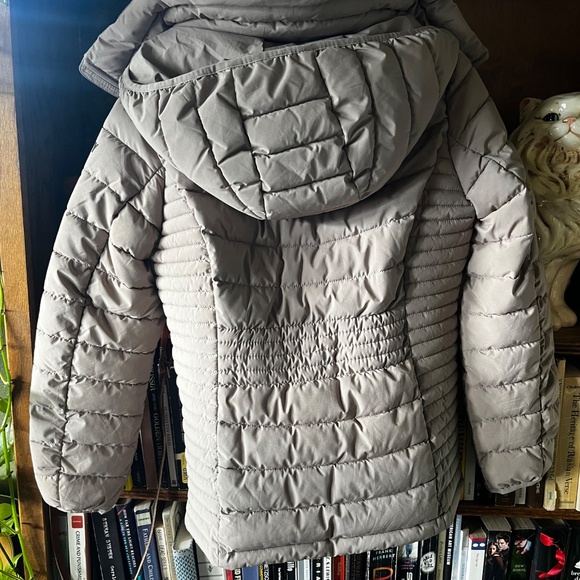 DKNY puffy jacket - Picture 2 of 3